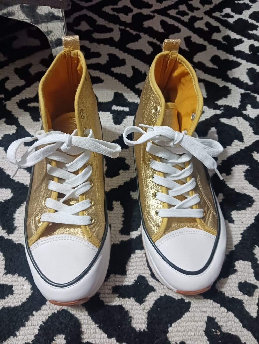 Rouge Women Gold Metallic High Top Sneakers